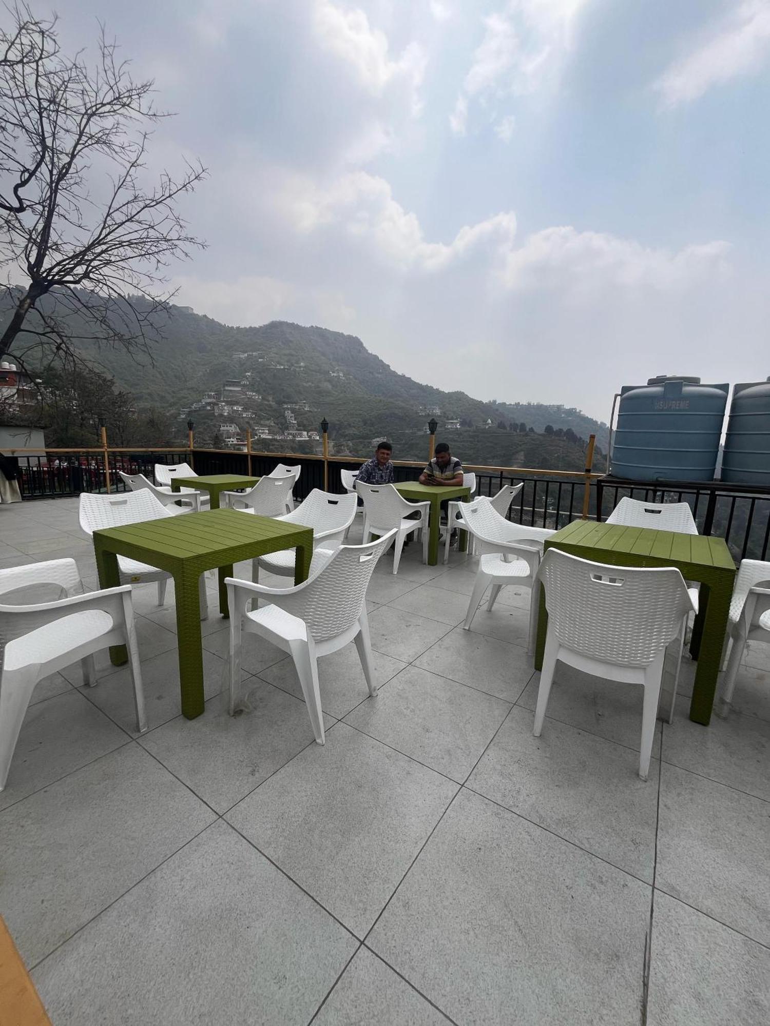 Royal Hill Inn Mussoorie Eksteriør billede