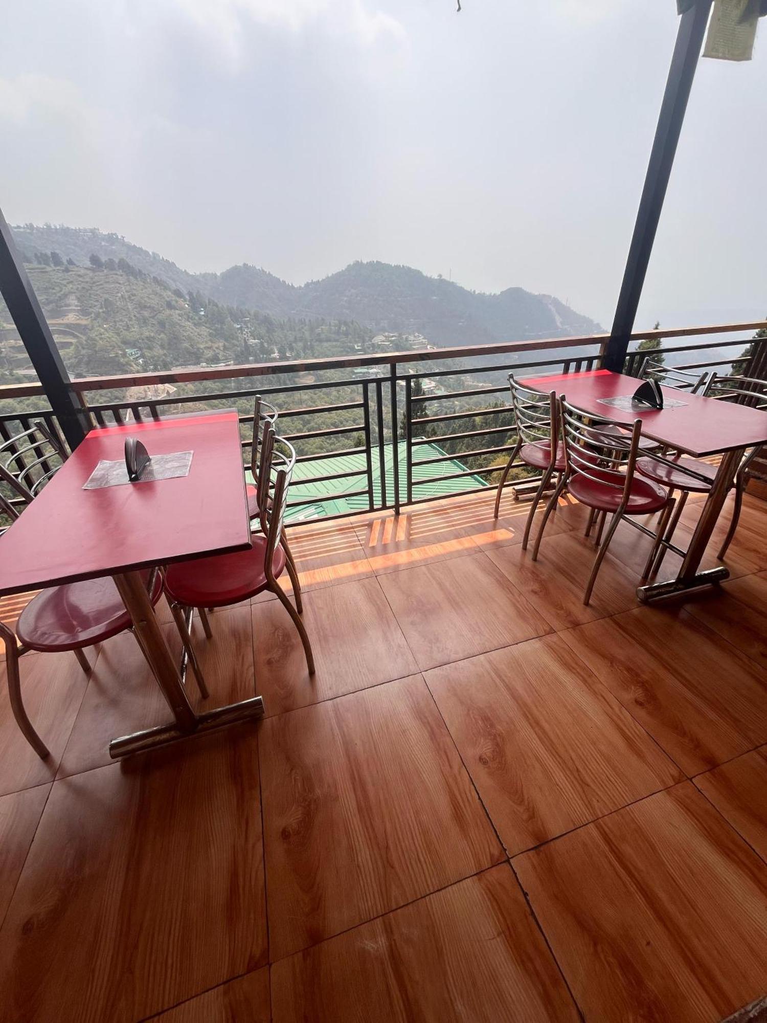 Royal Hill Inn Mussoorie Eksteriør billede